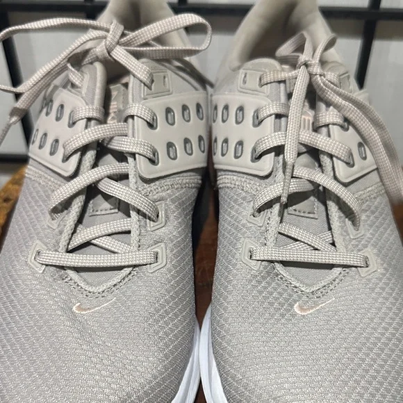 Women's Air Max Nike Bella Training Shoe Size 11 - Picture 3 of 10